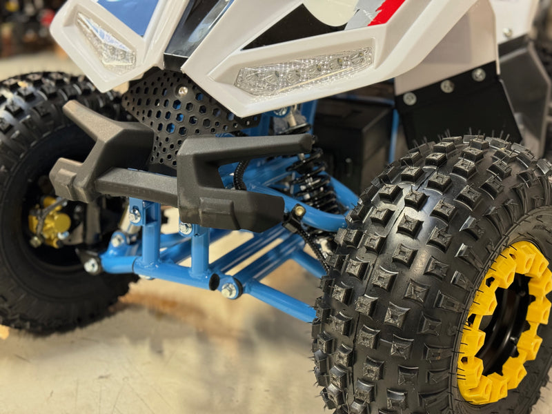 1200W Electric Blue - stor og svært solid bygget barne ATV -  48V m/diff., mekanisk høy/lav gir, 3 effektrinn m.m.